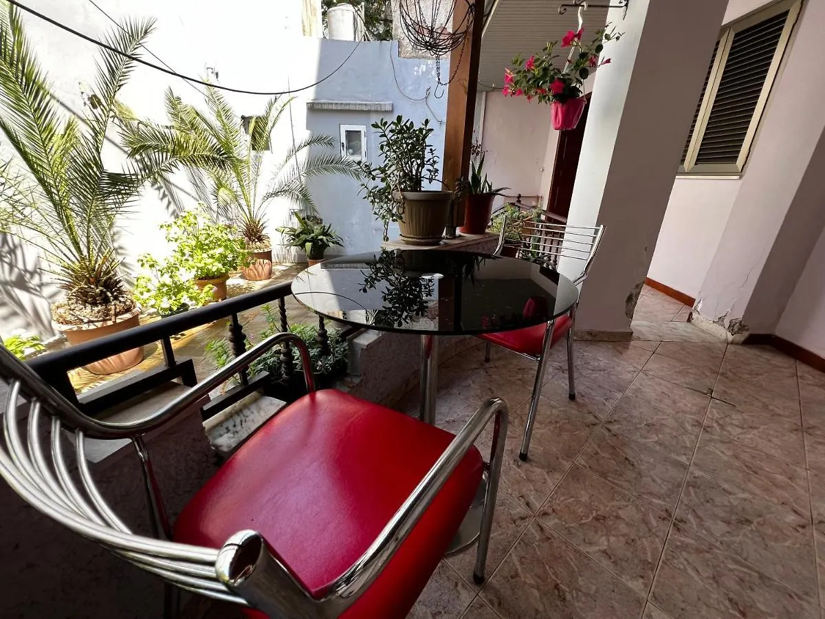 Grand Veranda Apartment Tirana 0*,